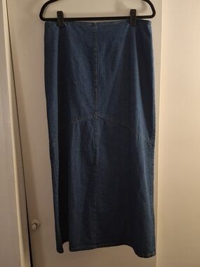 Vintage Studio Women's Classic Denim Maxi Skirt - Mid Blue